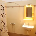 Oasis & In Διαμέρισμα *